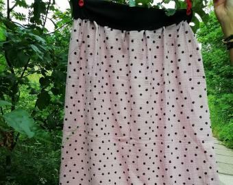 Dlouhá šitá sukně - černé puntíky na růžové (starorůžové)