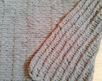 Měkká pletená deka (přehoz) puffy barva na přání